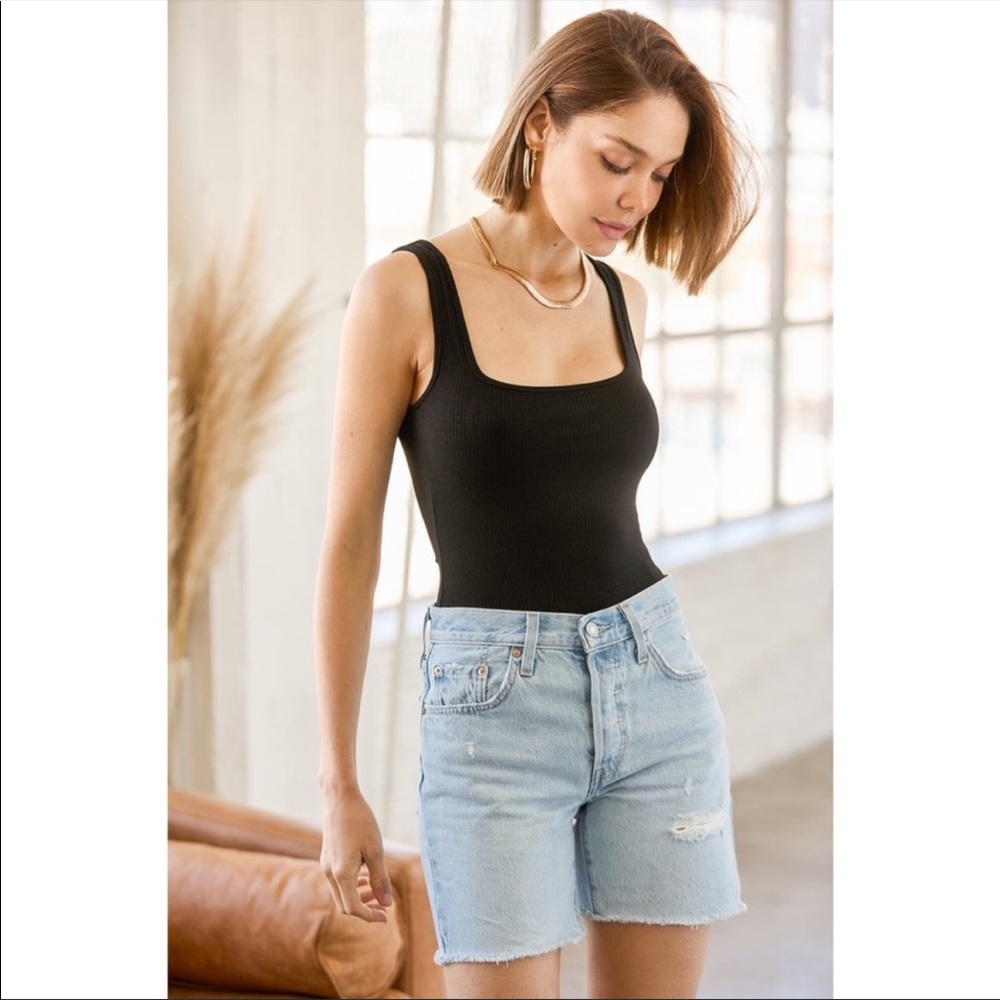 Levi’s 501 Mid Thigh Short